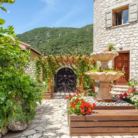 Arapaki Secret Garden, Ground Floor Deluxe Suite, Private Pool, Sauna, Sea View