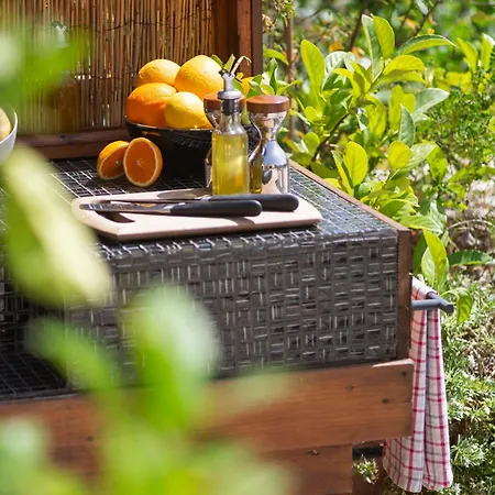Arapaki Secret Garden, Ground Floor Deluxe Suite, Private Pool, Sauna, Sea View Vendégház