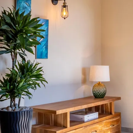 Arapaki Secret Garden Guest house