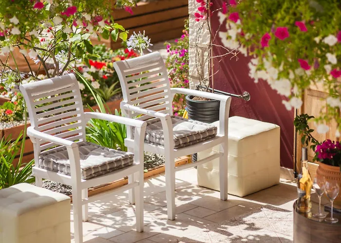 Arapaki Secret Garden, Ground Floor Deluxe Suite, Private Pool, Sauna, Sea View Pensionat Vournikas
