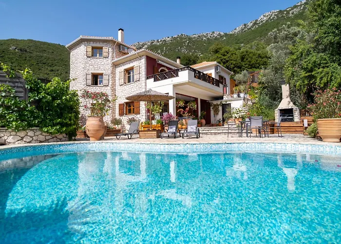 Arapaki Secret Garden, Ground Floor Deluxe Suite, Private Pool, Sauna, Sea View