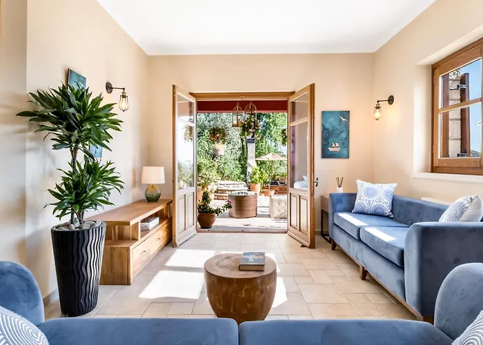Pensionat Arapaki Secret Garden, Ground Floor Deluxe Suite, Private Pool, Sauna, Sea View