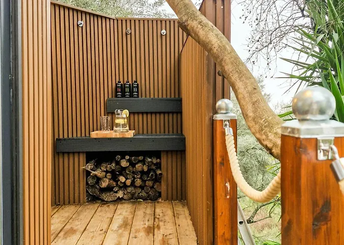 Arapaki Secret Garden, Ground Floor Deluxe Suite, Private Pool, Sauna, Sea View 4*